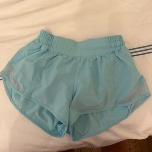 light blue Lululemon Hotty Hots Size 4 2.5 Inch